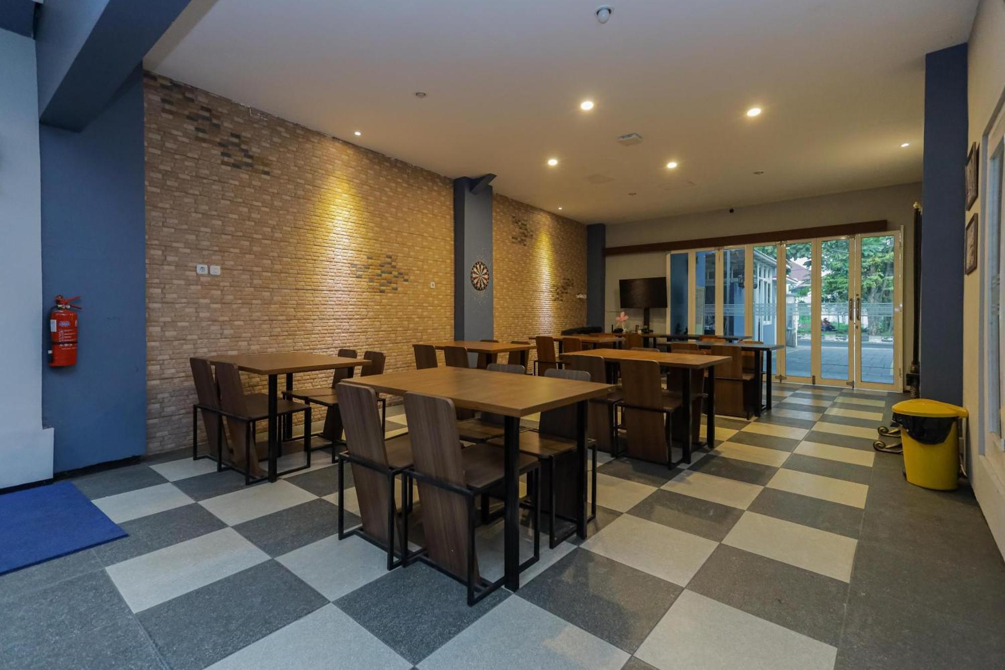 Reddoorz Plus At Swun Stay Raya Langsep Malang Exterior foto