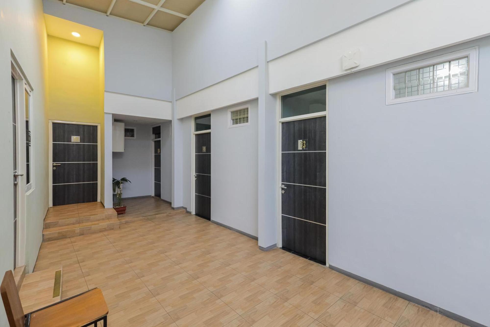Reddoorz Plus At Swun Stay Raya Langsep Malang Exterior foto