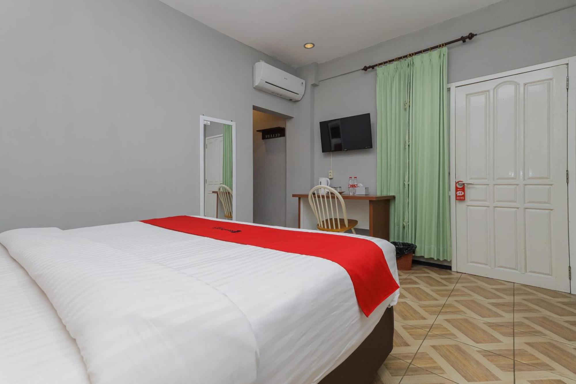 Reddoorz Plus At Swun Stay Raya Langsep Malang Exterior foto