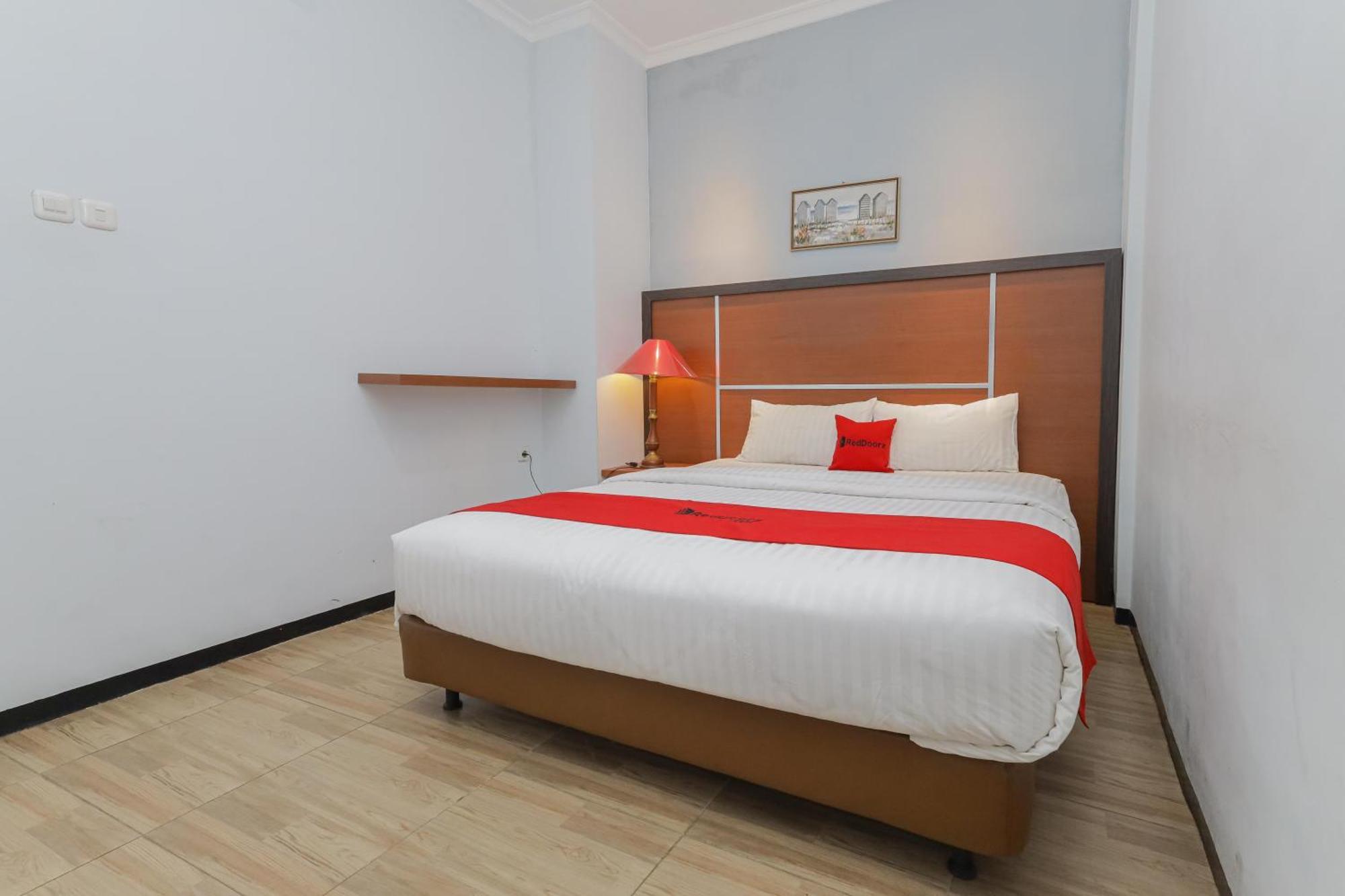 Reddoorz Plus At Swun Stay Raya Langsep Malang Exterior foto