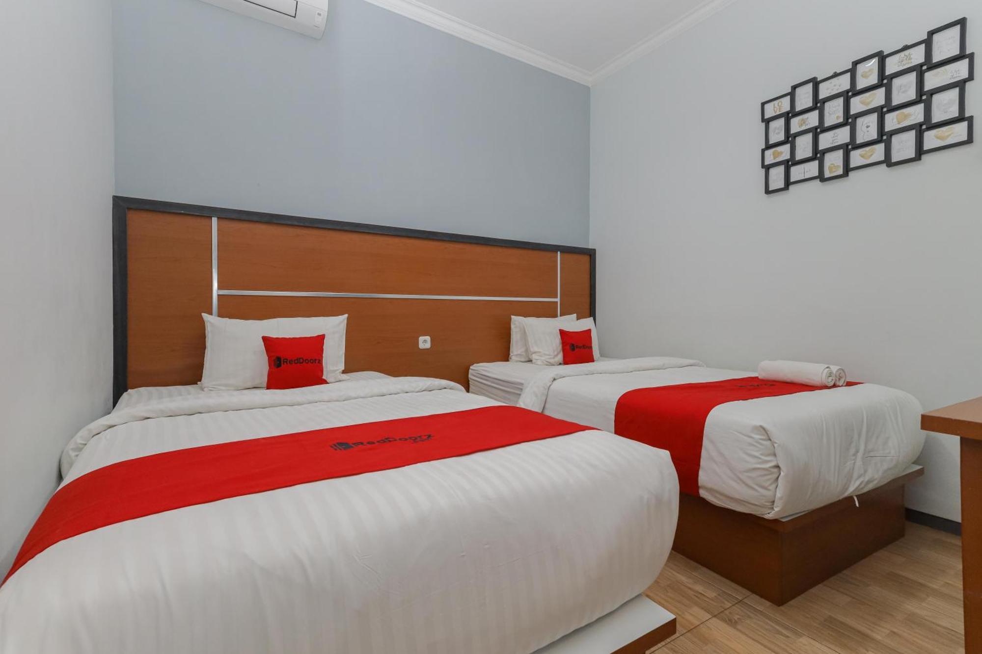 Reddoorz Plus At Swun Stay Raya Langsep Malang Exterior foto